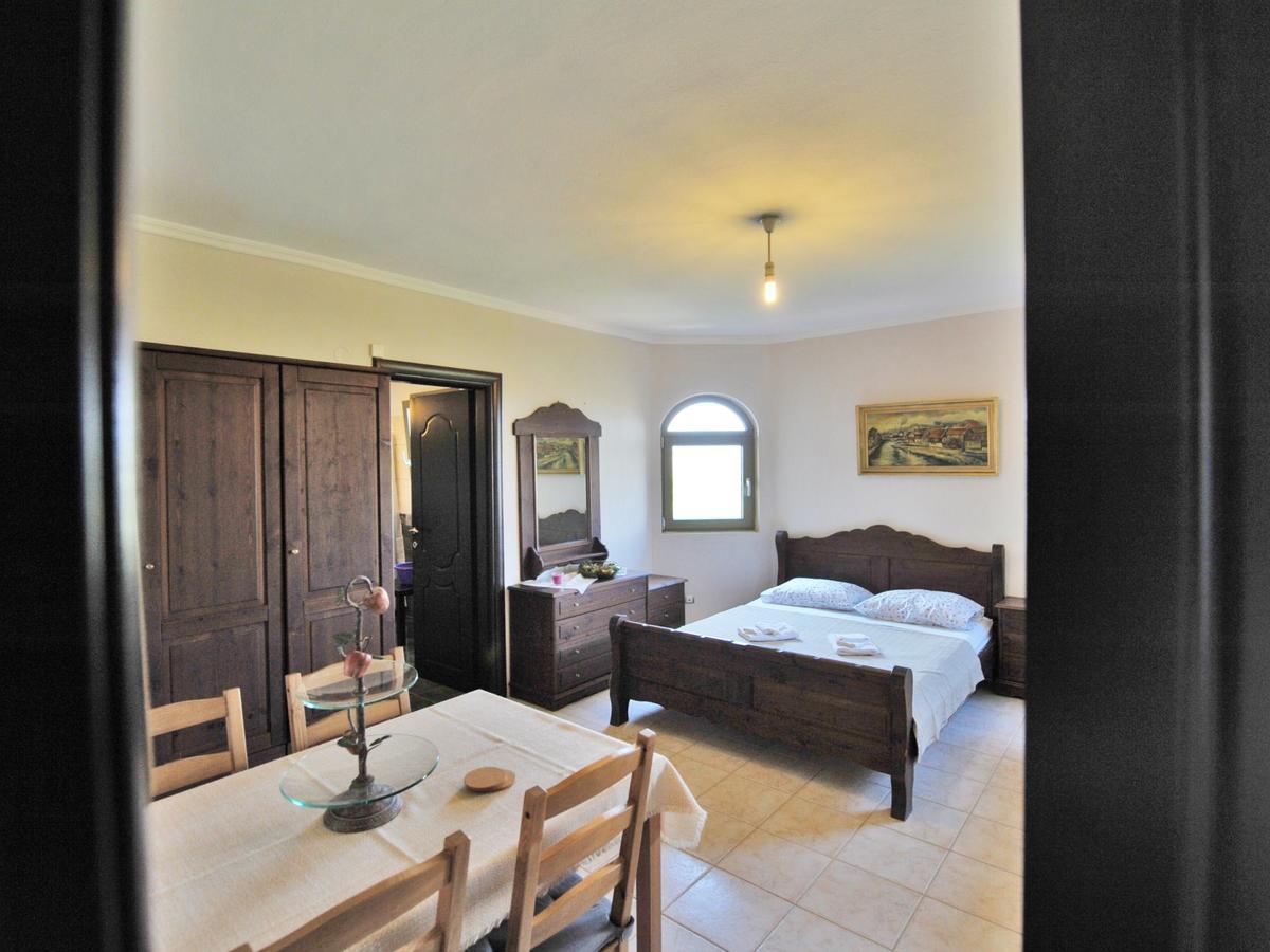 Alice Wonderland Home Nea Flogita Halkidiki Exterior photo